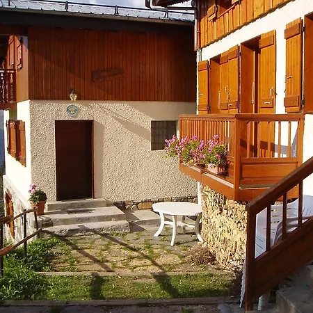 Alpstuga Les Gentianes *